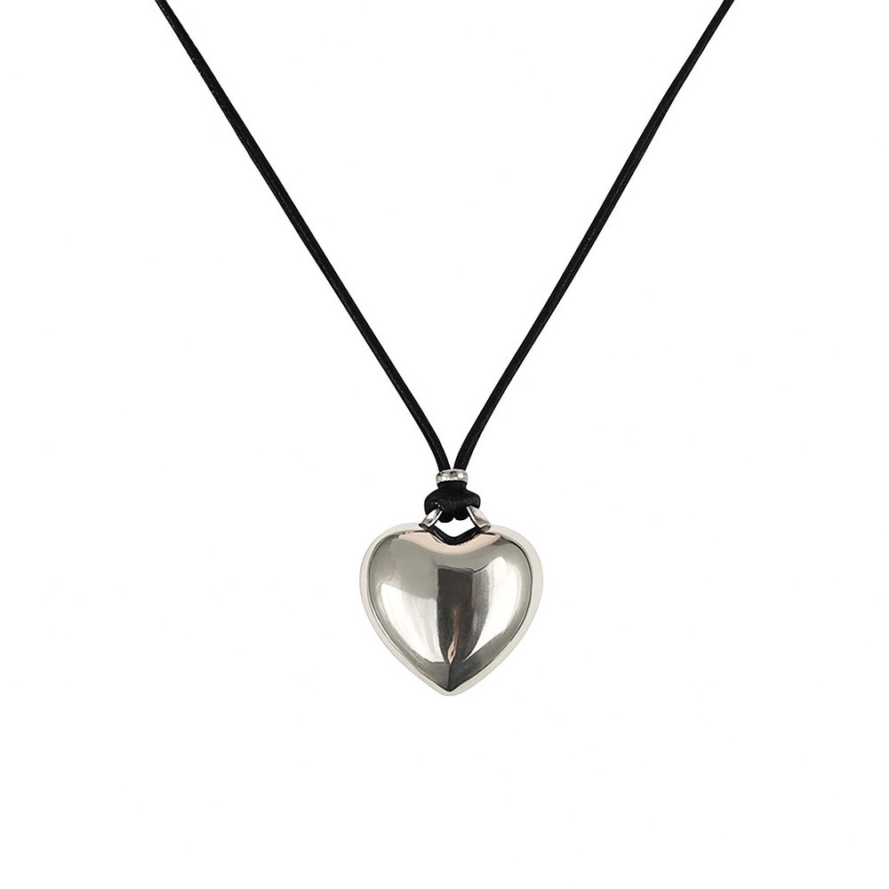 Silver Heart Pendant Necklace.